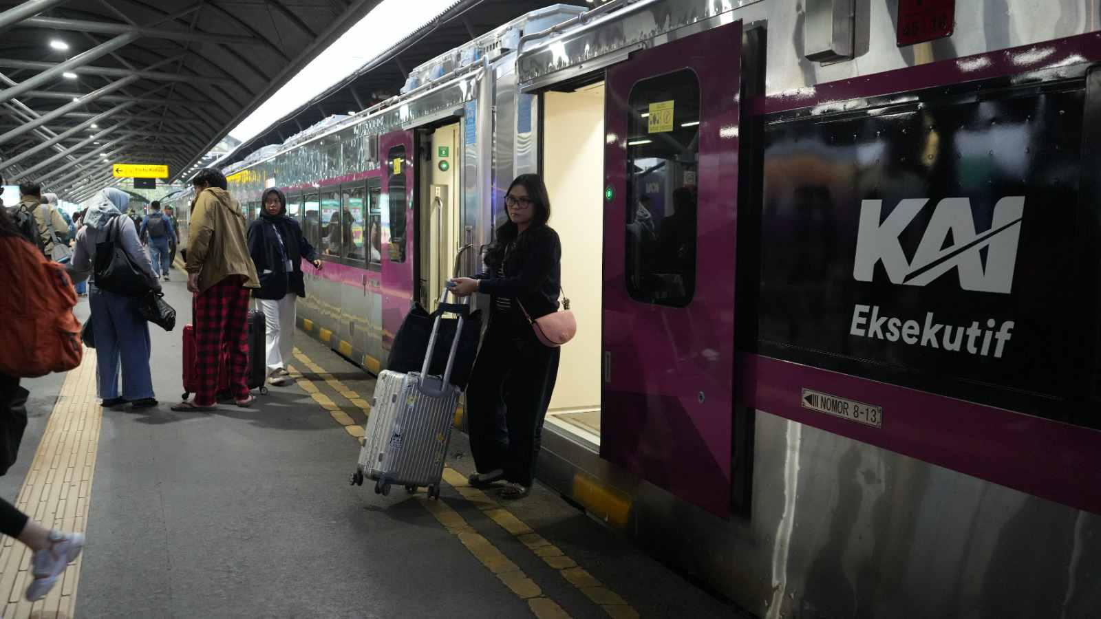 KAI Daop 8 Surabaya Umumkan Penyesuaian Tarif Khusus Mulai 12 Oktober 2026