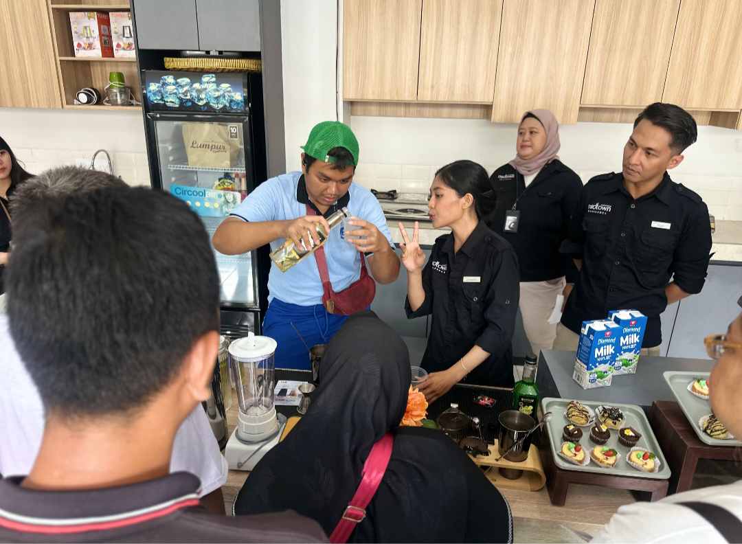 M-CONNECT Midtown Hotels Indonesia Gandeng Bengkel Sehat Mandiri: Seduh Harapan dan Kemandirian Lewat Segelas Kopi