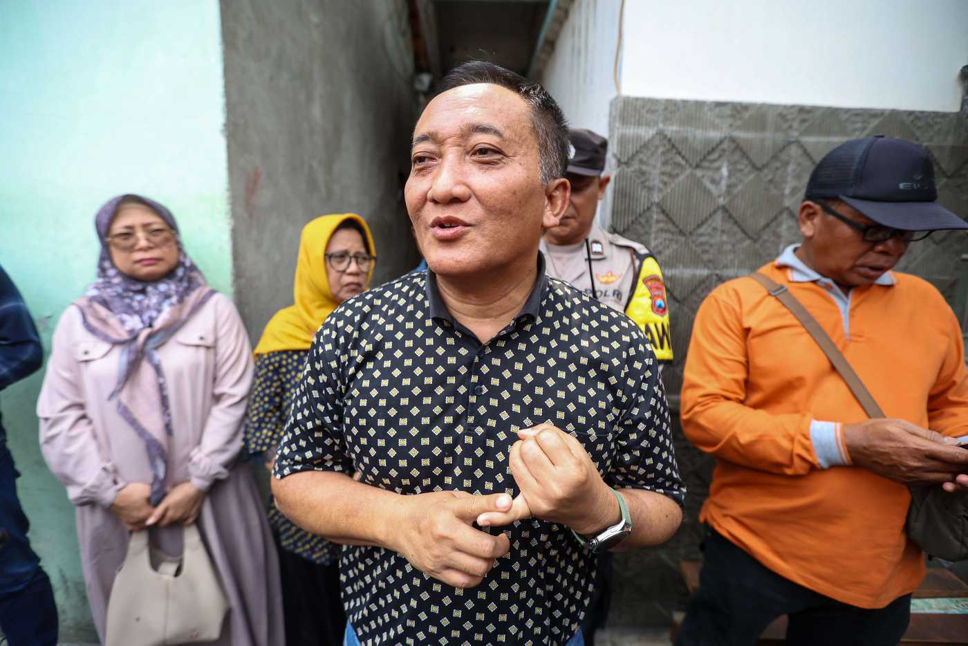 Dugaan Penyekapan Calon ART, Pemkot Surabaya Pasang Satpol PP Line di Kedung Anyar